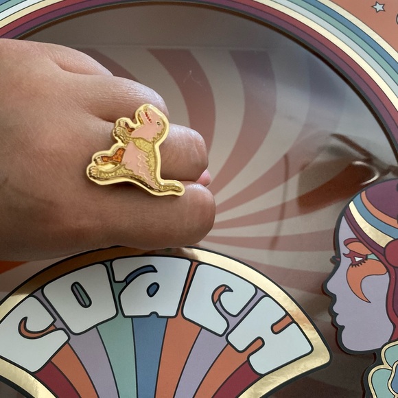 Dinosaur COACH Collab Statement Ring Gold Dino Huge Costume Jewelry Kawaii Cute - Picture 8 of 8